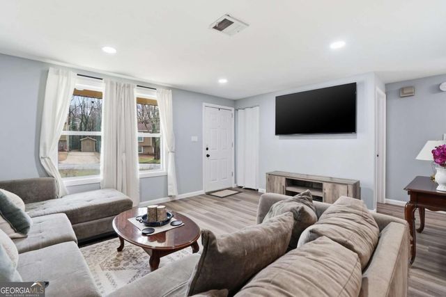 1337 Muirforest Drive, Stone Mountain, GA 30088