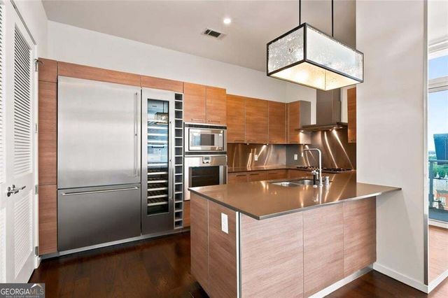 45 Ivan Allen Jr Boulevard NW 1808, Atlanta, GA 30308