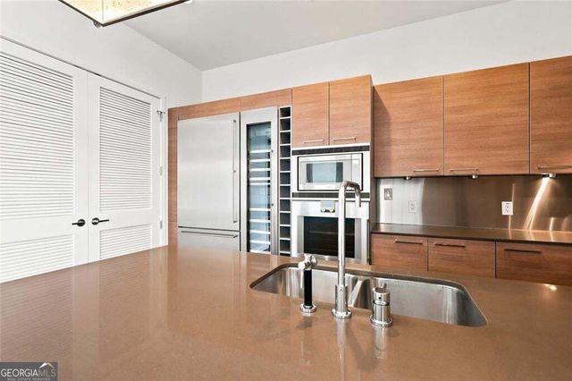 45 Ivan Allen Jr Boulevard NW 1808, Atlanta, GA 30308