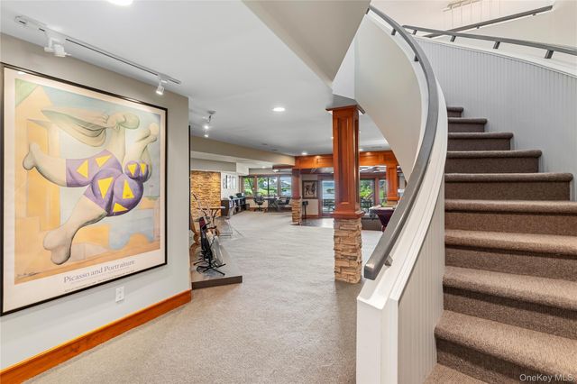 15 Harbour Point Drive, Northport, NY 11768