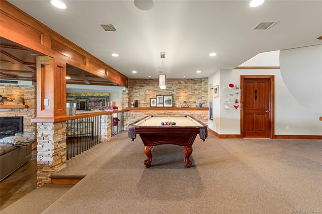 15 Harbour Point Drive, Northport, NY 11768