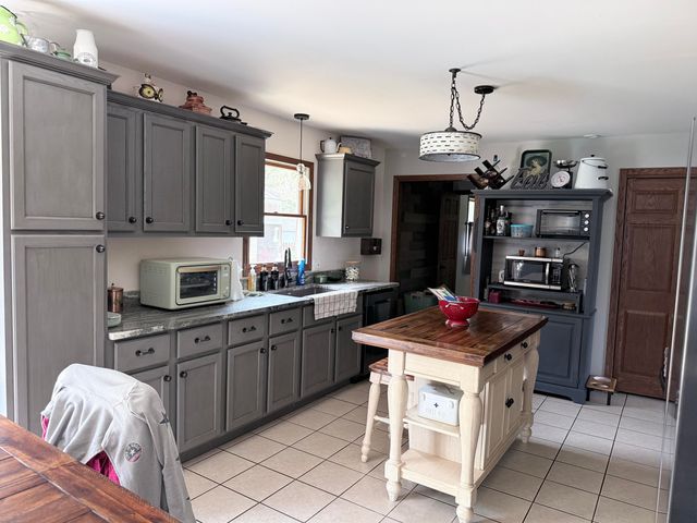 11551 N 900 W, Demotte, IN 46310