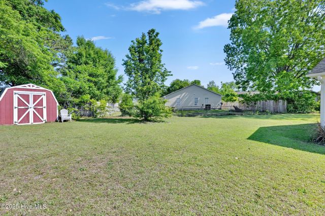 304 Benjamin Court, Jacksonville, NC 28540
