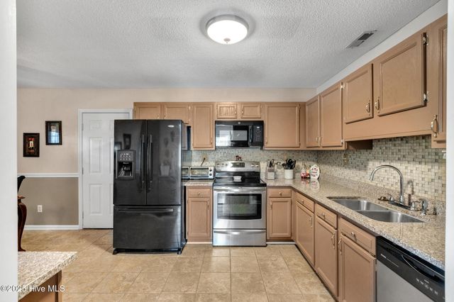 304 Benjamin Court, Jacksonville, NC 28540