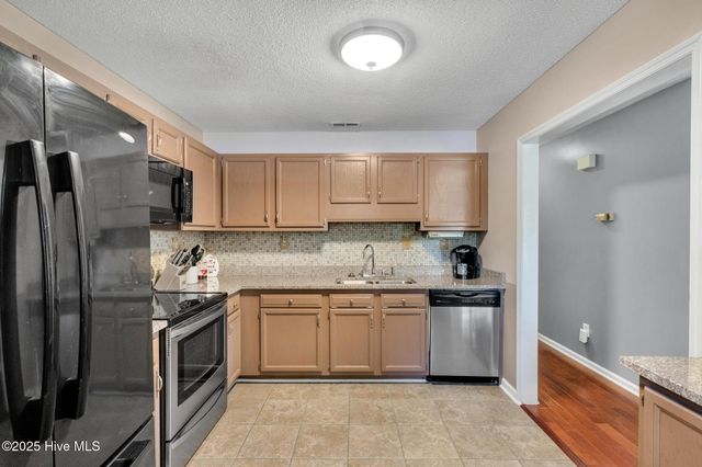 304 Benjamin Court, Jacksonville, NC 28540