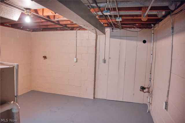 7514 Arden Avenue, Parma, OH 44129