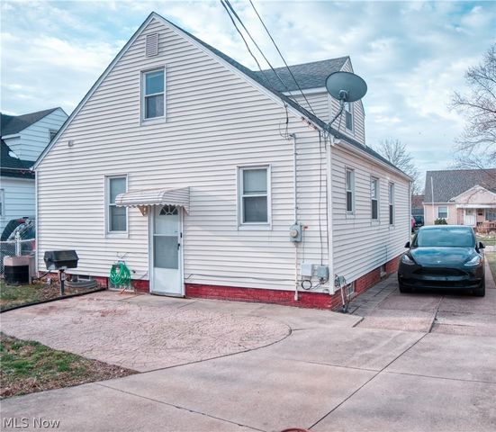 7514 Arden Avenue, Parma, OH 44129