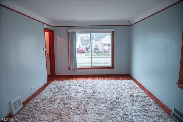 7514 Arden Avenue, Parma, OH 44129