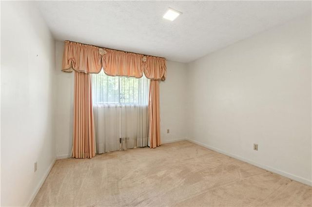 1609 Adrian Drive, Riverdale, GA 30296