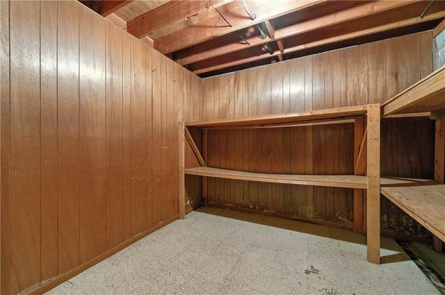 1609 Adrian Drive, Riverdale, GA 30296