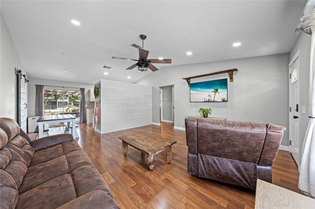 1143 ANNE ELISA CIRCLE, St Cloud, FL 34772