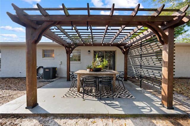 1143 ANNE ELISA CIRCLE, St Cloud, FL 34772