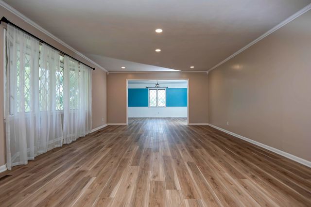 1508 S Essex Road, Springfield, MO 65809