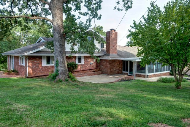 1508 S Essex Road, Springfield, MO 65809
