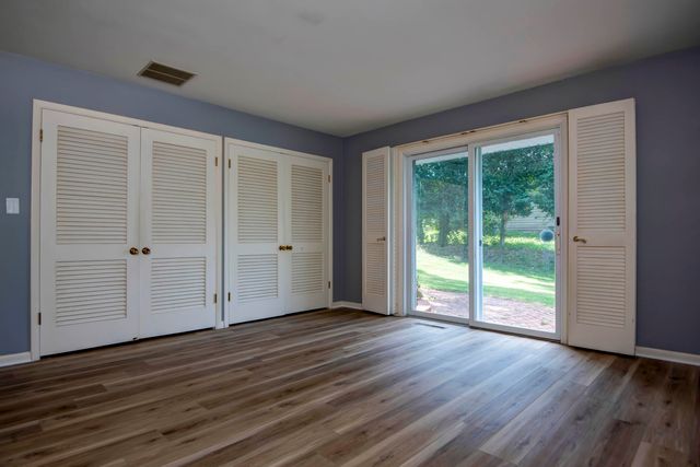1508 S Essex Road, Springfield, MO 65809