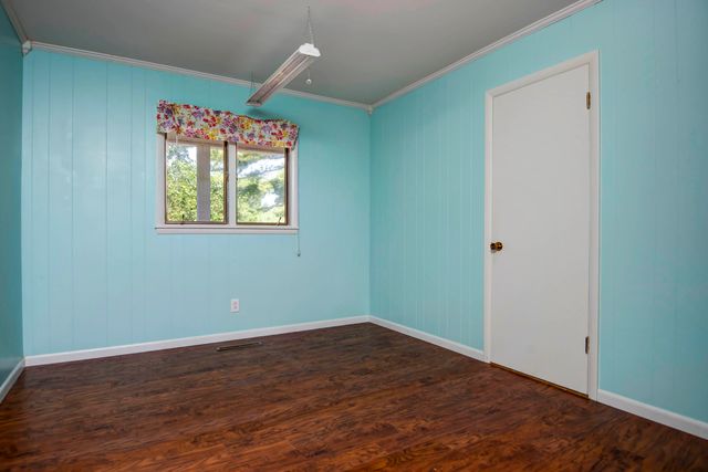 1508 S Essex Road, Springfield, MO 65809