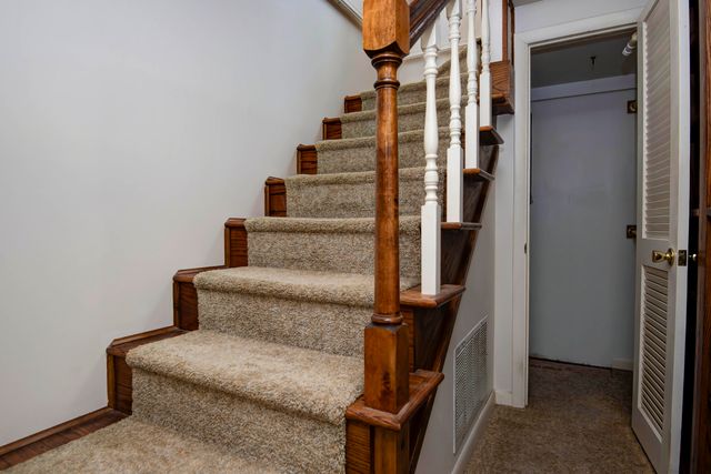 1508 S Essex Road, Springfield, MO 65809