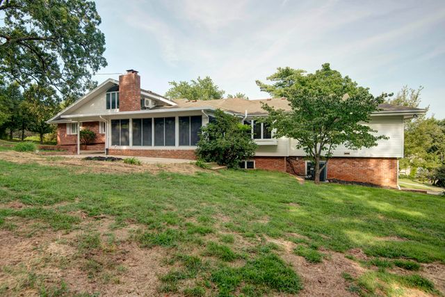 1508 S Essex Road, Springfield, MO 65809