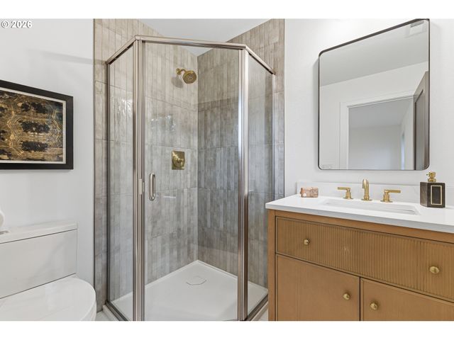 14100 KNAUS Rd, Lake Oswego, OR 97034