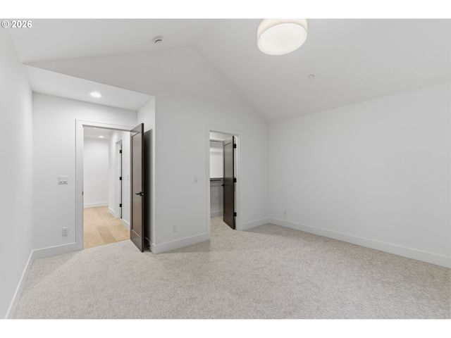 14100 KNAUS Rd, Lake Oswego, OR 97034