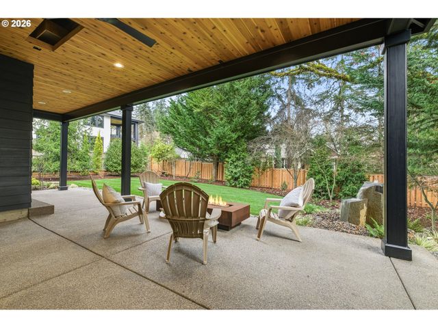 14100 KNAUS Rd, Lake Oswego, OR 97034