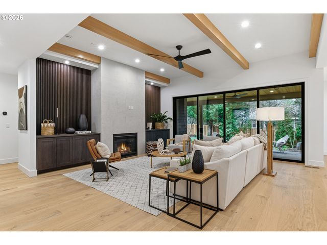 14100 KNAUS Rd, Lake Oswego, OR 97034