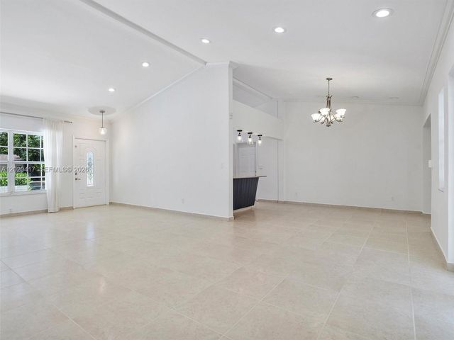 731 Sistina AV 0, Coral Gables, FL 33146