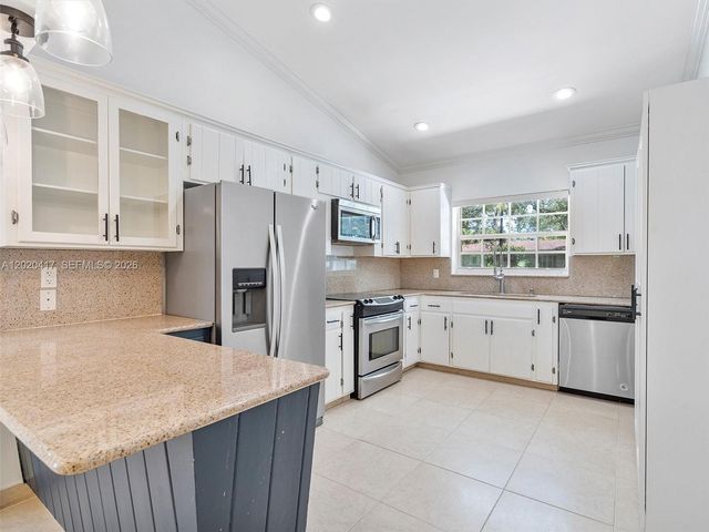 731 Sistina AV 0, Coral Gables, FL 33146