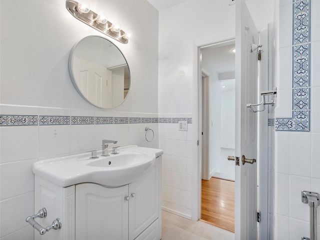 731 Sistina AV 0, Coral Gables, FL 33146