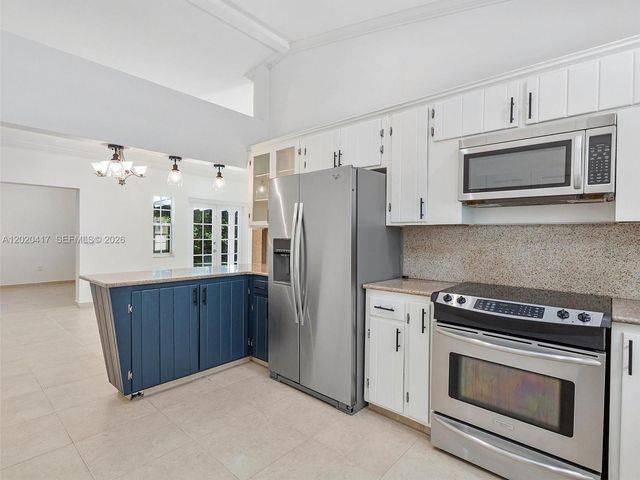 731 Sistina AV 0, Coral Gables, FL 33146