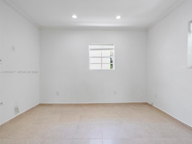 731 Sistina AV 0, Coral Gables, FL 33146