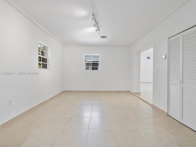 731 Sistina AV 0, Coral Gables, FL 33146
