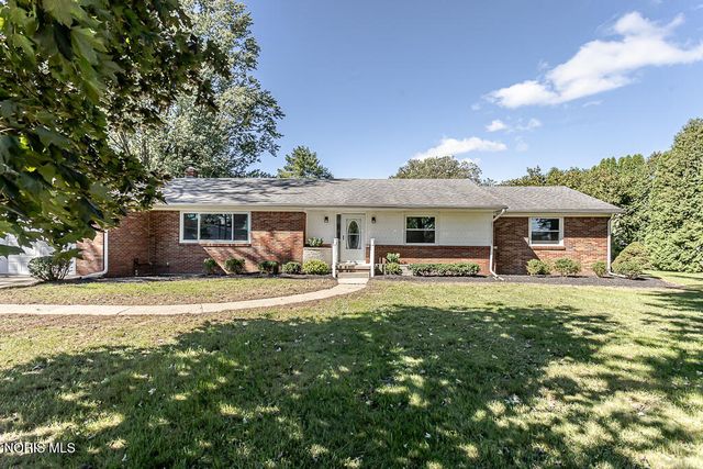 3838 Albon Road, Monclova, OH 43542