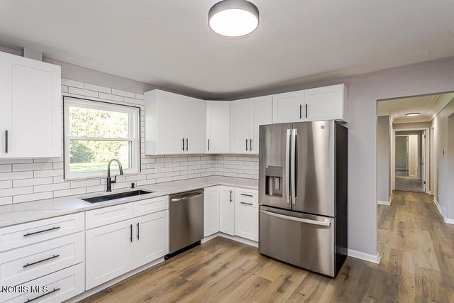 3838 Albon Road, Monclova, OH 43542