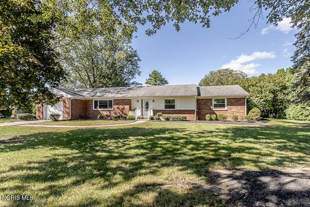 3838 Albon Road, Monclova, OH 43542