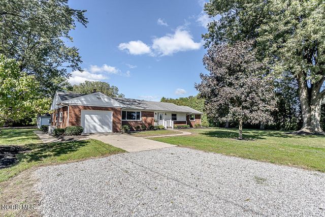 3838 Albon Road, Monclova, OH 43542