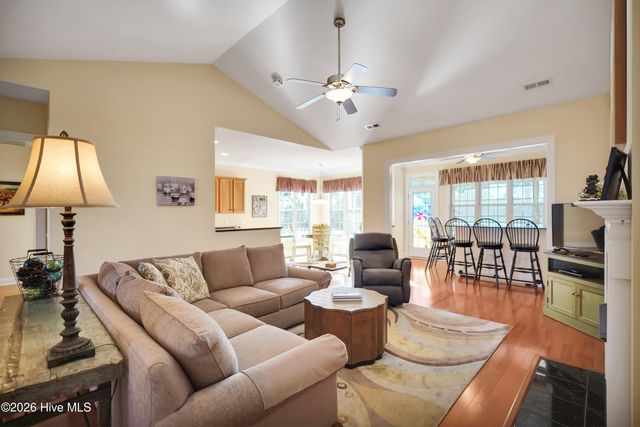 2022 Fanning Court, Leland, NC 28451