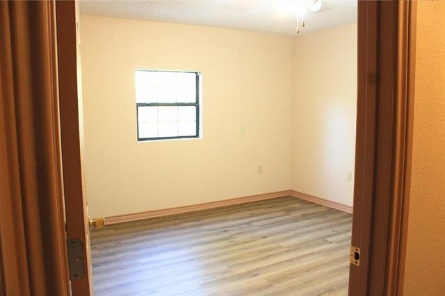 1493 Mollywood Road, Zavalla, TX 75980