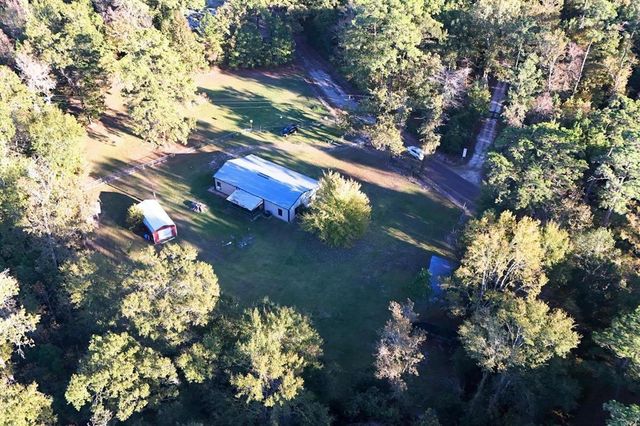 1493 Mollywood Road, Zavalla, TX 75980