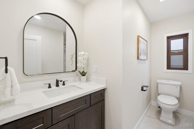 2497 Downing Drive, Cincinnati, OH 45208