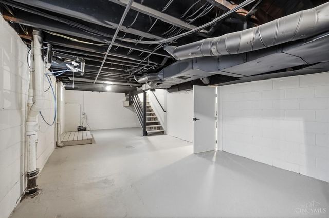 2497 Downing Drive, Cincinnati, OH 45208