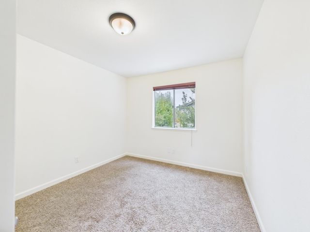 10781 N Windham Bay Circle, Fresno, CA 93730