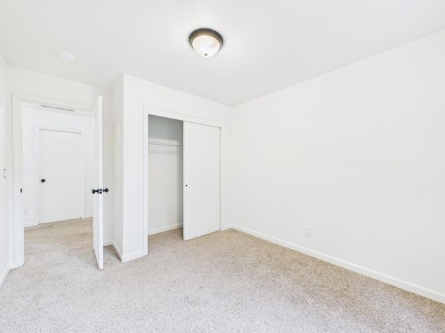 10781 N Windham Bay Circle, Fresno, CA 93730