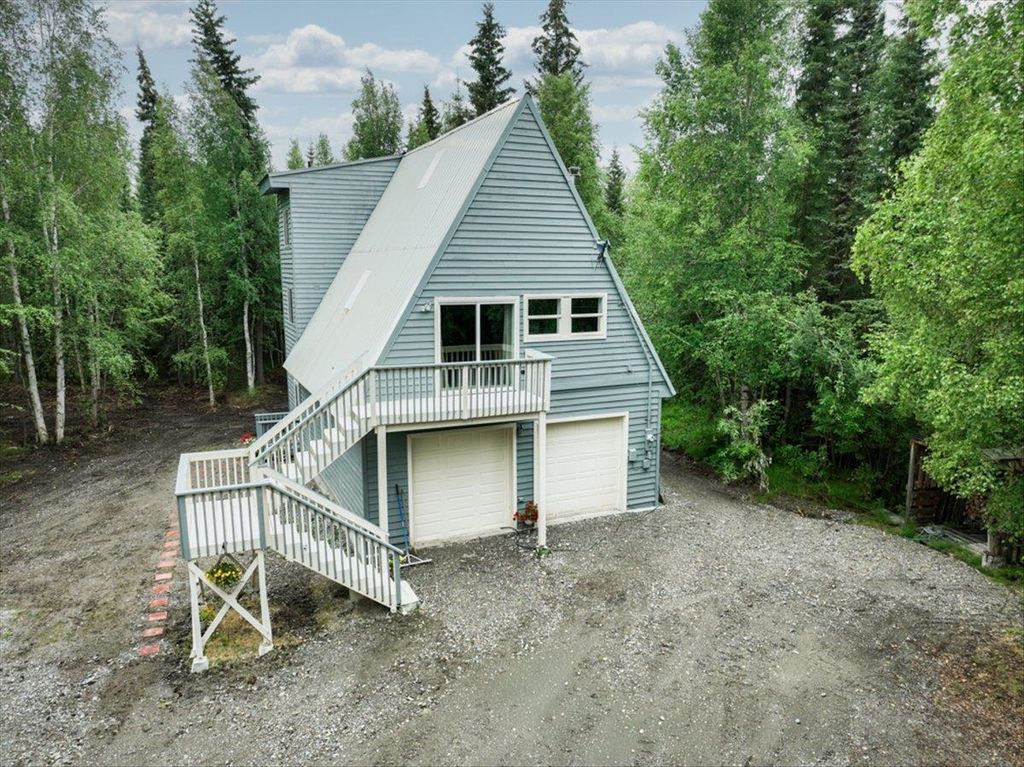 2301 SUNFLOWER LOOP, North Pole, AK 99705