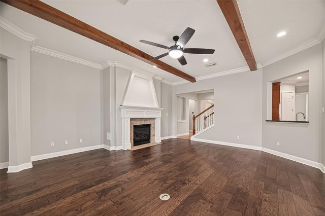 51 English Oak Court, Lake Jackson, TX 77566