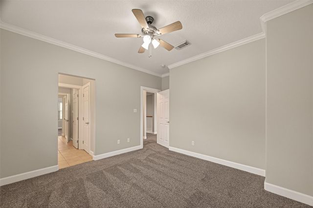 51 English Oak Court, Lake Jackson, TX 77566