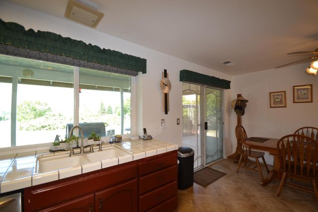 7221 Lupine Drive, Sanger, CA 93657