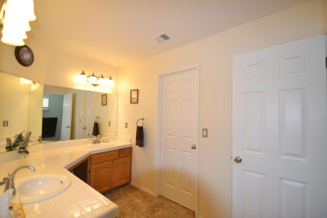 7221 Lupine Drive, Sanger, CA 93657