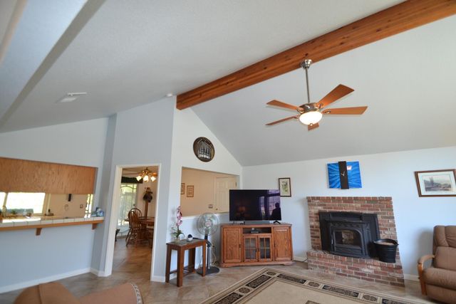 7221 Lupine Drive, Sanger, CA 93657