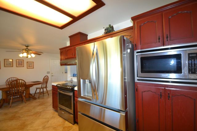 7221 Lupine Drive, Sanger, CA 93657